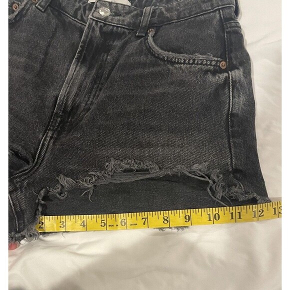 Zara Denim Shorts Women’s 6 High Waisted Black Frayed Hem cutoff Jean Featival - Picture 7 of 12